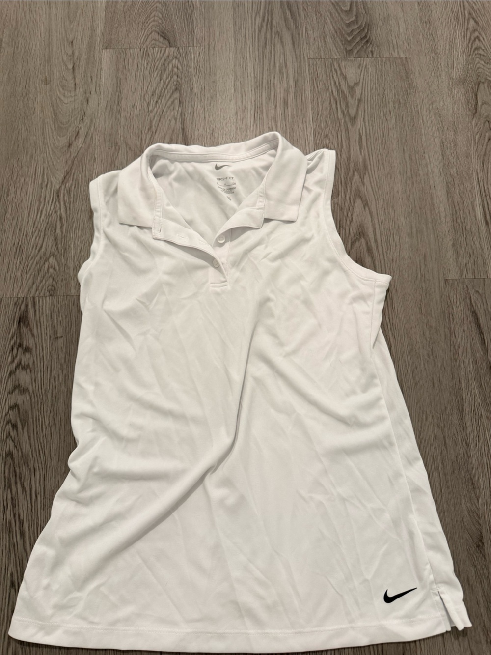 Nike women’s golf shirt